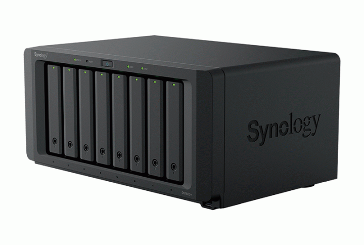 Synology DiskStation DS1825